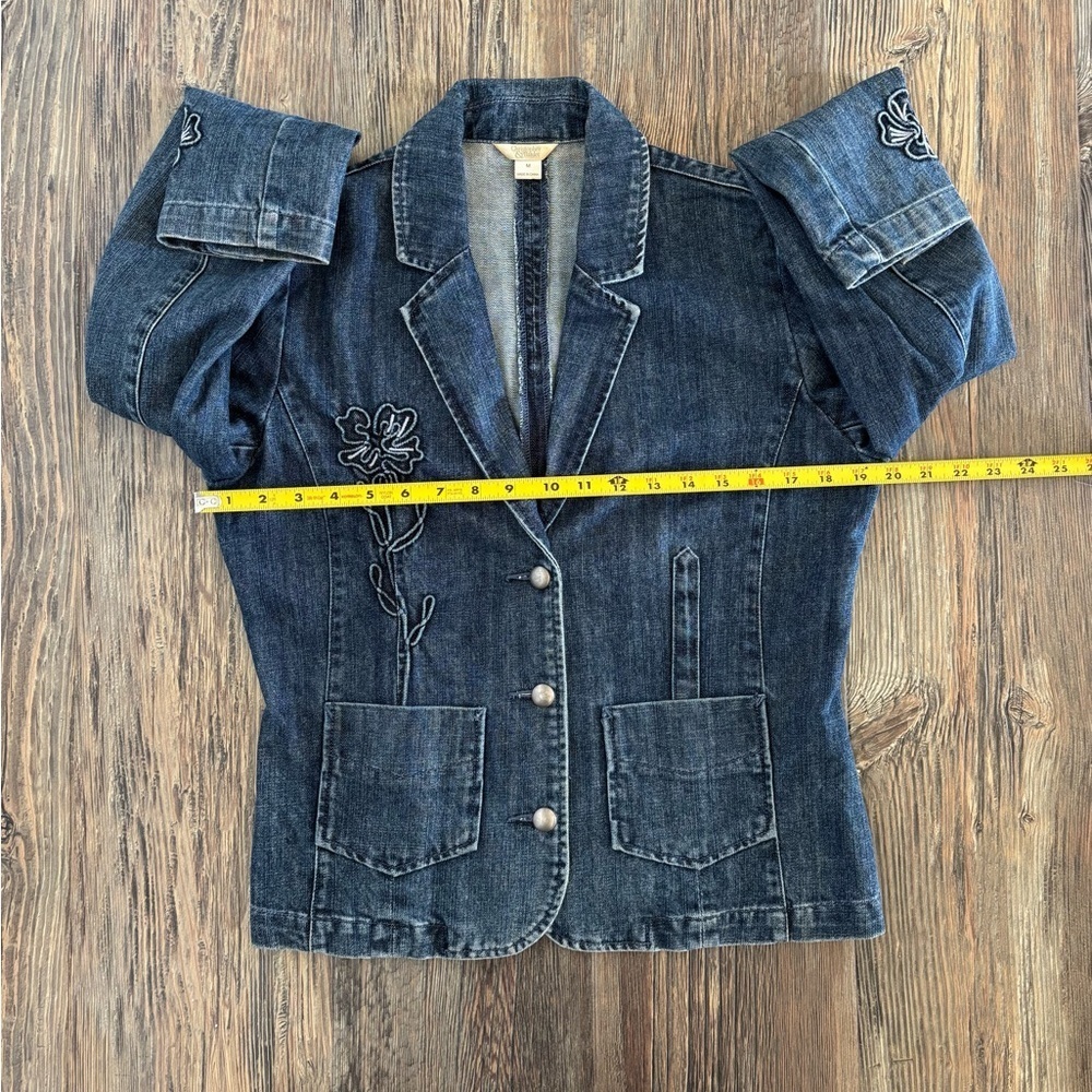 Christopher & Banks Blue Denim Jean Jacket Womens Med 2006 Raised Floral Design - Picture 5 of 10